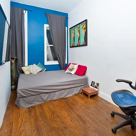 2 Bedroom Stunner Loft In Soho Apartment New York