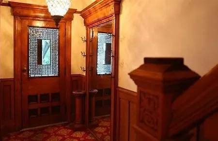 Plg House Homestay