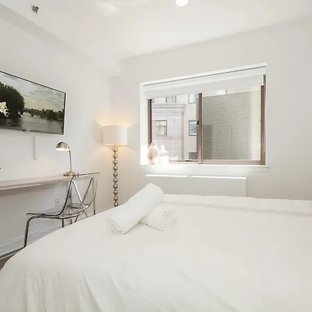 Places4stay Times Square Luxury
