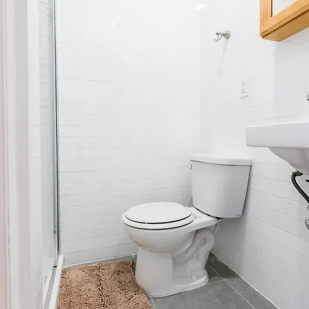Apartment Prime Location In West Village 1 Bedroom With 2 Baths