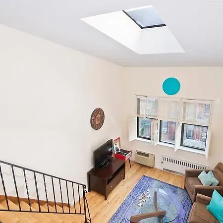 Apartment 1br Bright Duplex Loft In Elevator Bldg *