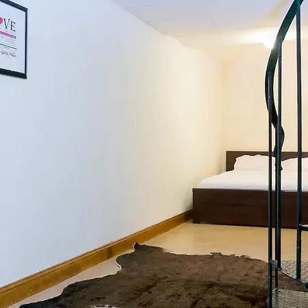 Duplex For Up To 6 In Times Square Apartment