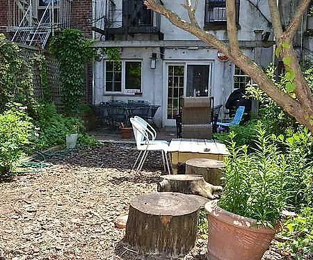 Park Slope Apartment *