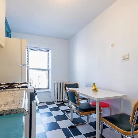 Park Slope Apartment *