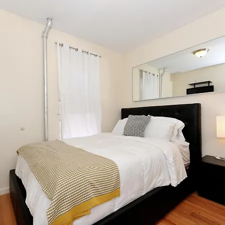 Places4stay Little Italy Comfort * New York