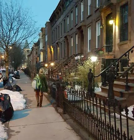 Aiyana's Nyc Retreat Apartment *