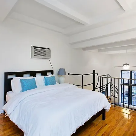 1 Bedroom Duplex In Nyc W/outdoor Space Apartment