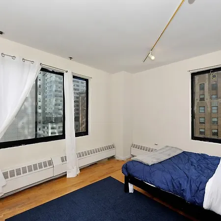 Places4stay Greenwich Comfort Rooftop