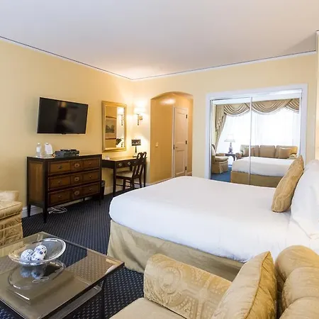 Hotel 3 West Club