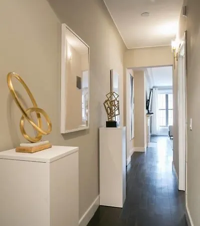 Luxury Three Bedroom - Midtown 8 New York