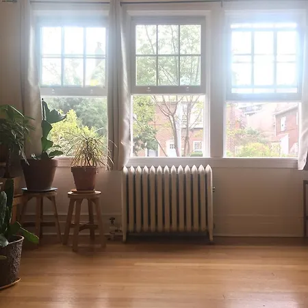 Holiday home Jackson Heights House Townhouse New York