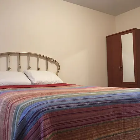 Apartment Full House In Rego Park *