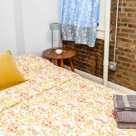 Stylish With A Relaxing Ambience Soho Apartment *