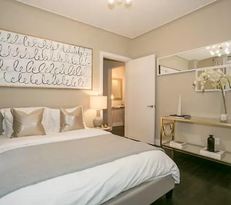 Luxury Three Bedroom - Midtown 8 Apartment New York