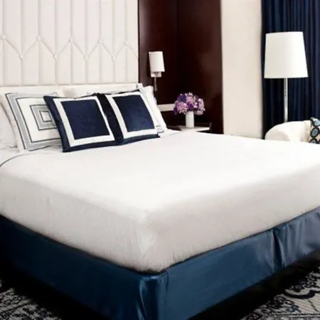 By Marriott Manhattan/central Park Hotel New York