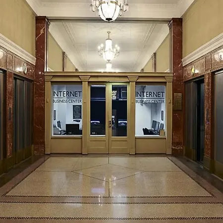 Pennsylvania Hotel 3*