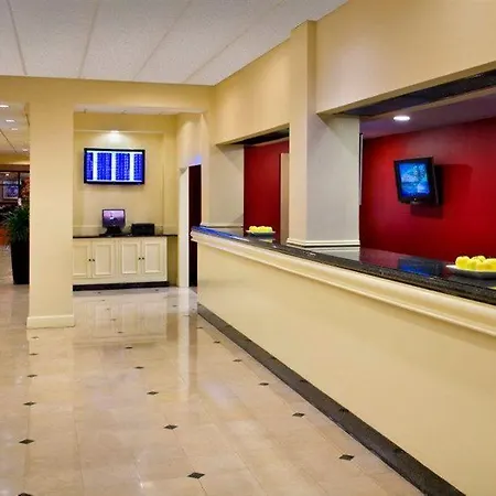Hotel Laguardia Airport Marriott 4*