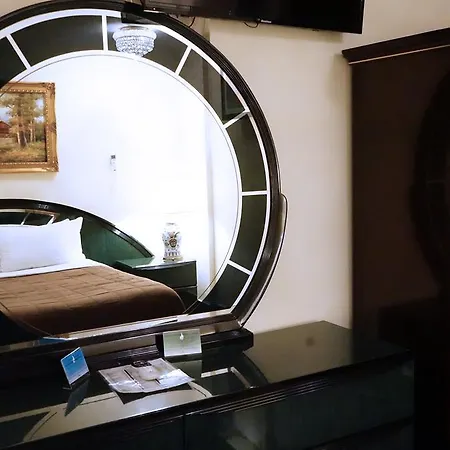 Paris Hotel 3*