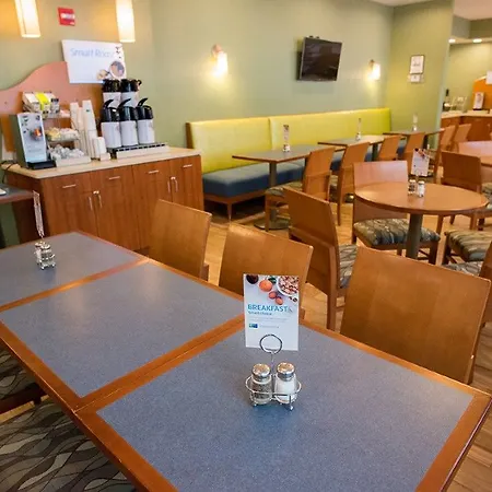Hotel Express Manhattan Midtown West By Ihg New York