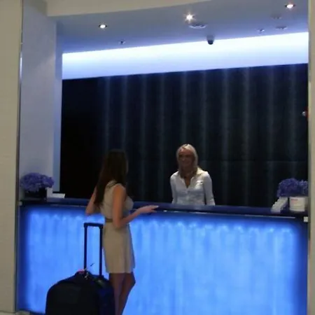 Hotel Fairfield By Marriott Manhattan Times Square 4*