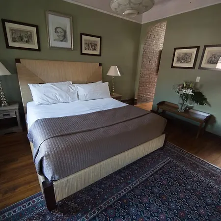 Bed & Breakfast Candy Hill Harlem New York