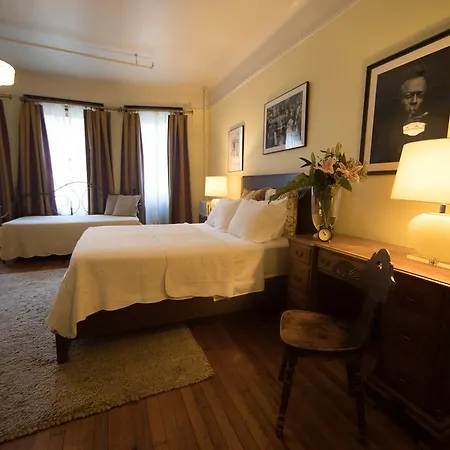 Candy Hill Harlem Bed & Breakfast 3*