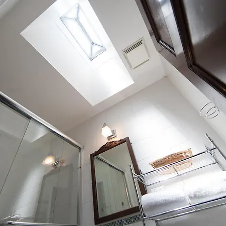 Candy Hill Harlem Bed & Breakfast 3*