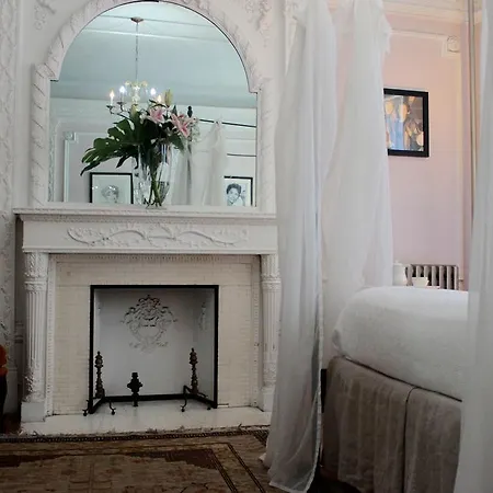 Candy Hill Harlem Bed & Breakfast New York