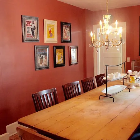 Candy Hill Harlem Bed & Breakfast New York