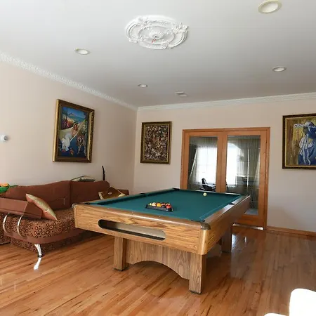 Private Vacation Staten Island
