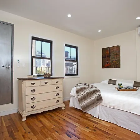 Apartment Modern 2b/1.5 With Outdoor Space New York