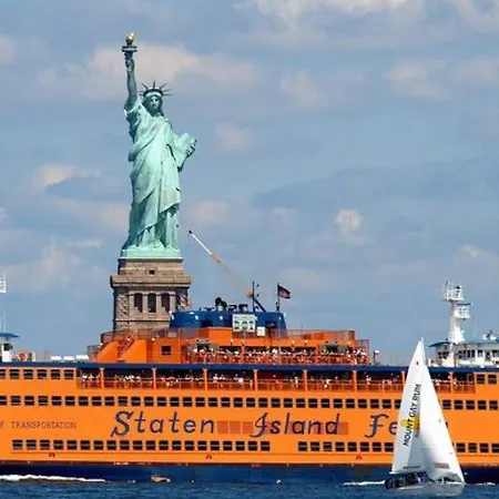 1 Bedroom Away From Home, Staten Island
