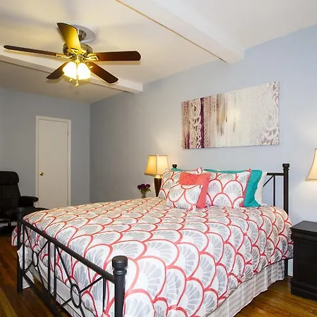 Perfect 3 Bedroom Midtown East Doorman Apt