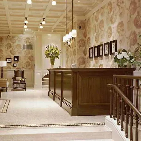 Hotel Wales New York
