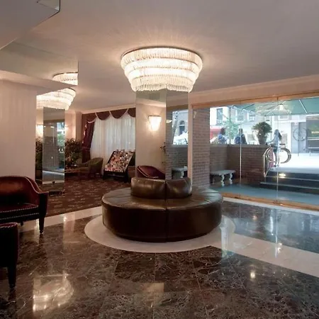 Murray Hill East - Extended Apartment *