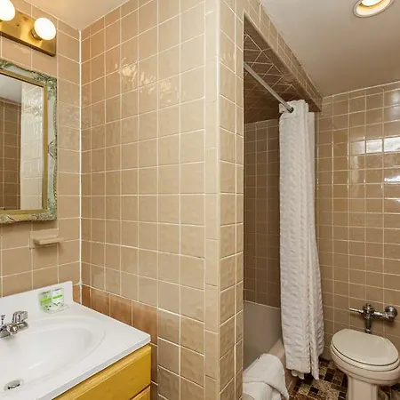 Hotel Salisbury 3*