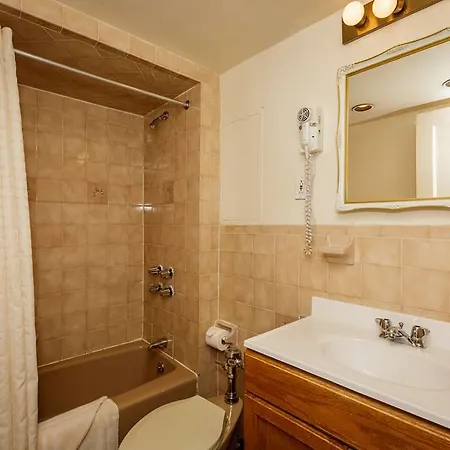 Hotel Salisbury New York