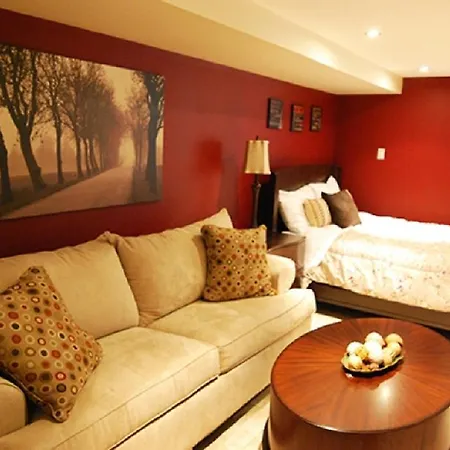 One-bedroom In Ues Apartment *