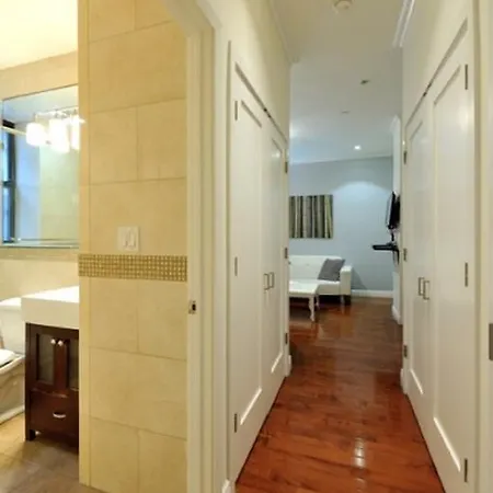 One Bedroom Midtown South Apartment New York