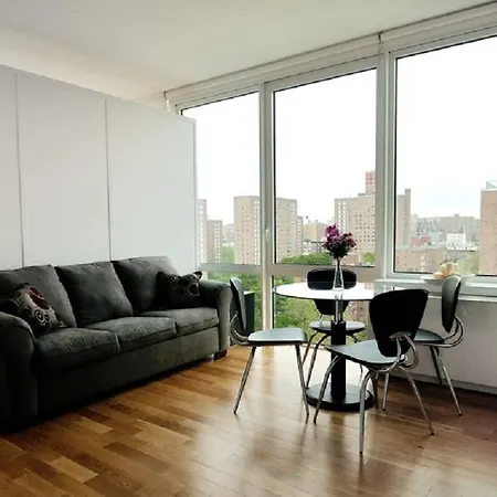 Two-bedroom Luxury Columbus Ave