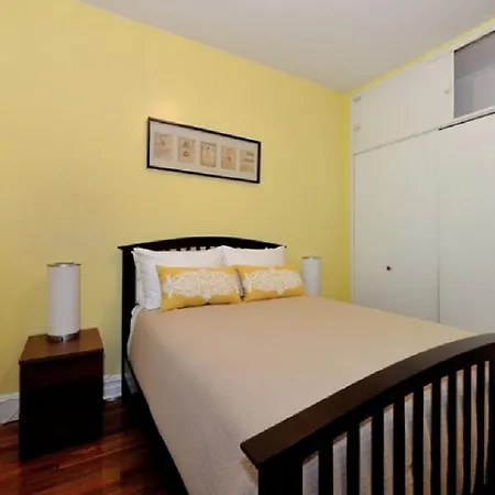 Two Bedroom In Midtown Apartment *