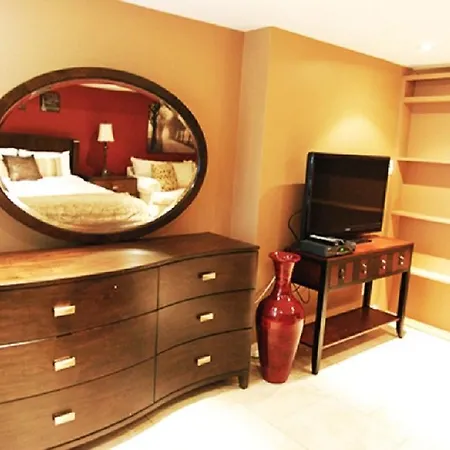 Apartment One-bedroom In Ues New York