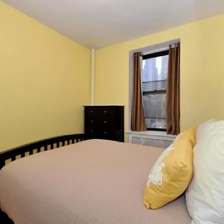Two Bedroom In Midtown *