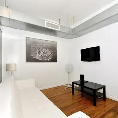 Three-Bedroom Apartment Apartment New York
