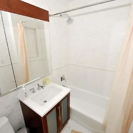 Two-bedroom Luxury Columbus Ave Apartment New York