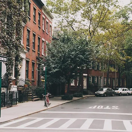 Sunny & Luxurious West Village - 3 Bedrooms!