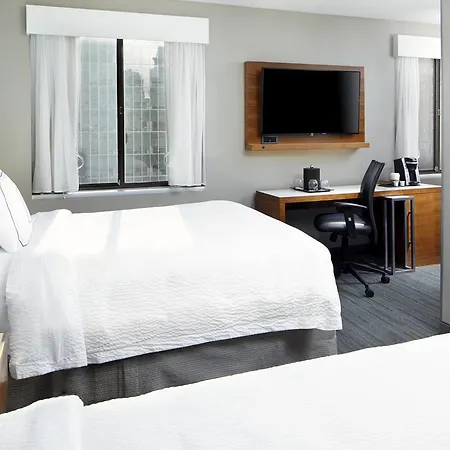 Courtyard By Marriott Downtown Manhattan/world Trade Center Area Hotel 3*