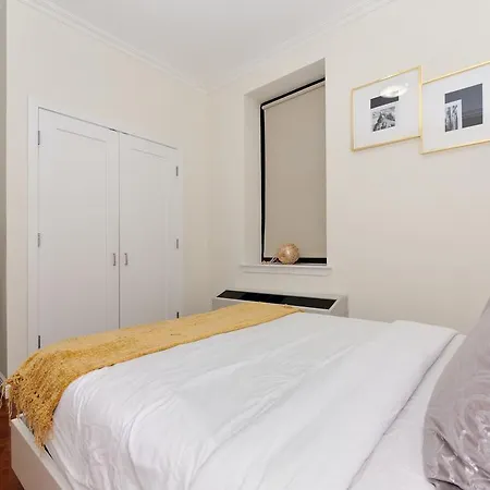 Places4stay Midtown South Comfort Apartment New York