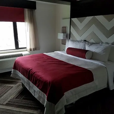 The Vue Hotel, Ascend Collection Hotel 3*