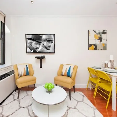 One-bedroom On 7th Apartment New York